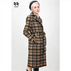 Casacos femininos com cinto xadrez na altura do joelho